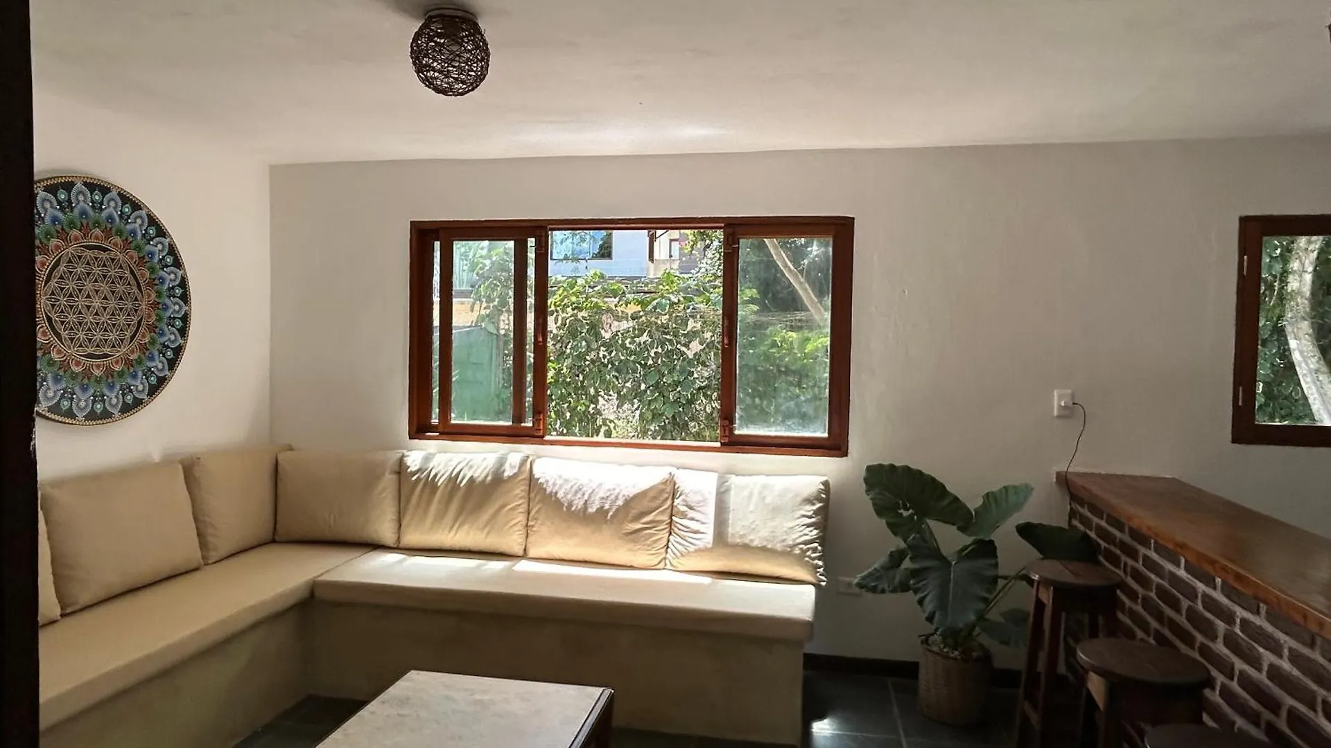 Casa Caminho Do Sol contacts